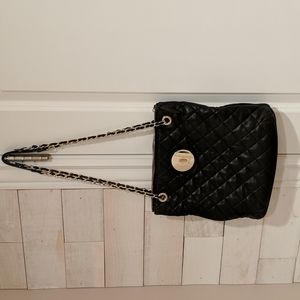 DKNY quilted pocketbook